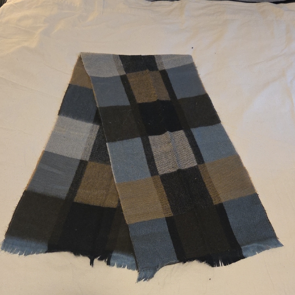 Cashmere Finish Plaid Scarf
